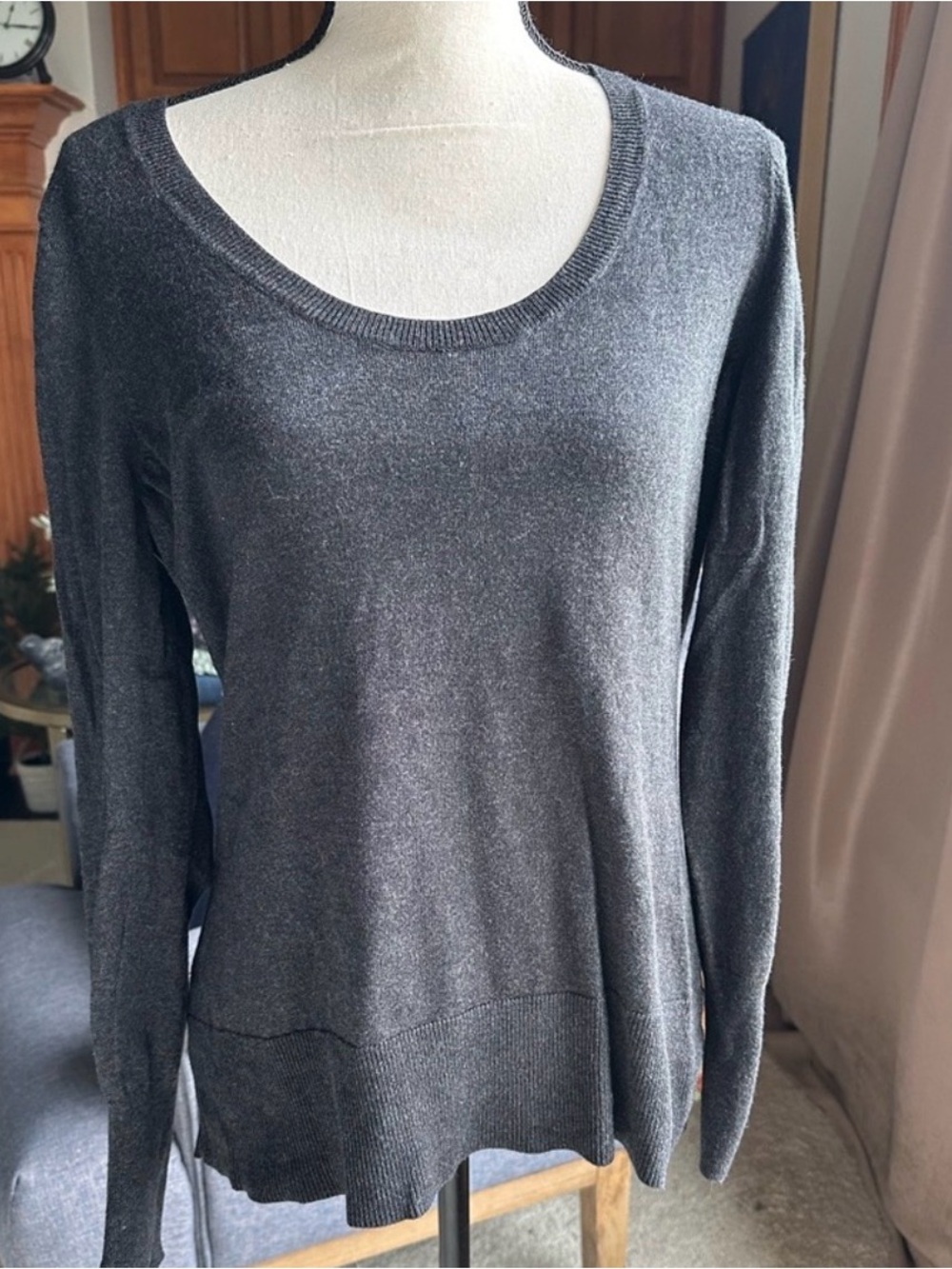 LOFT Charcoal Gray Scoop Neck Long Sleeve Knit Sweater Top S 🩶